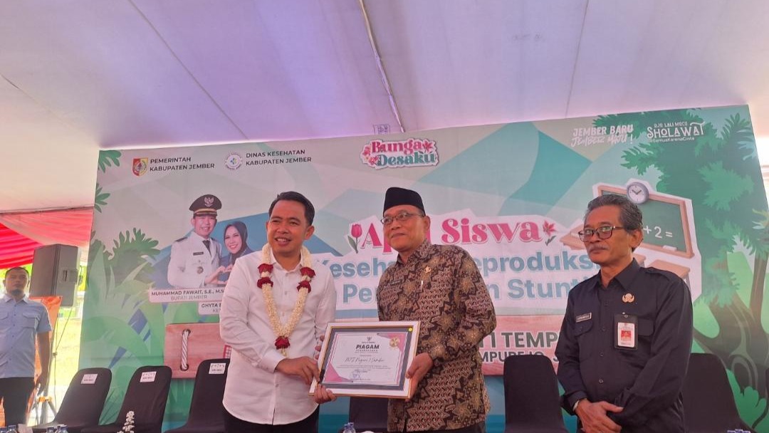 MTsN 7 Jember Raih Penghargaan Adiwiyata Tingkat Provinsi
