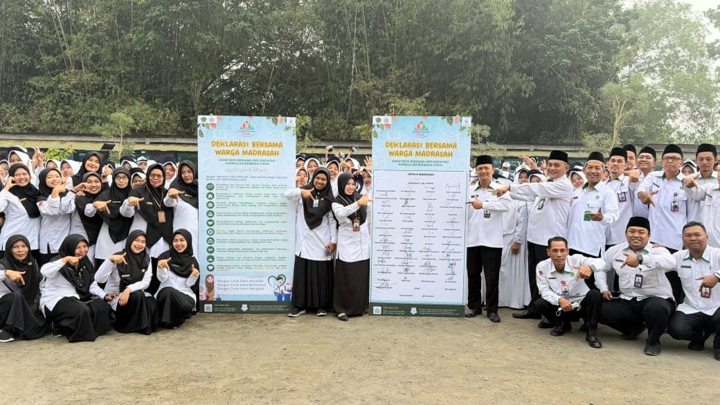 Menguatkan Komitmen, Meneguhkan Nilai, Mewujudkan Pendidikan Berbasis Cinta